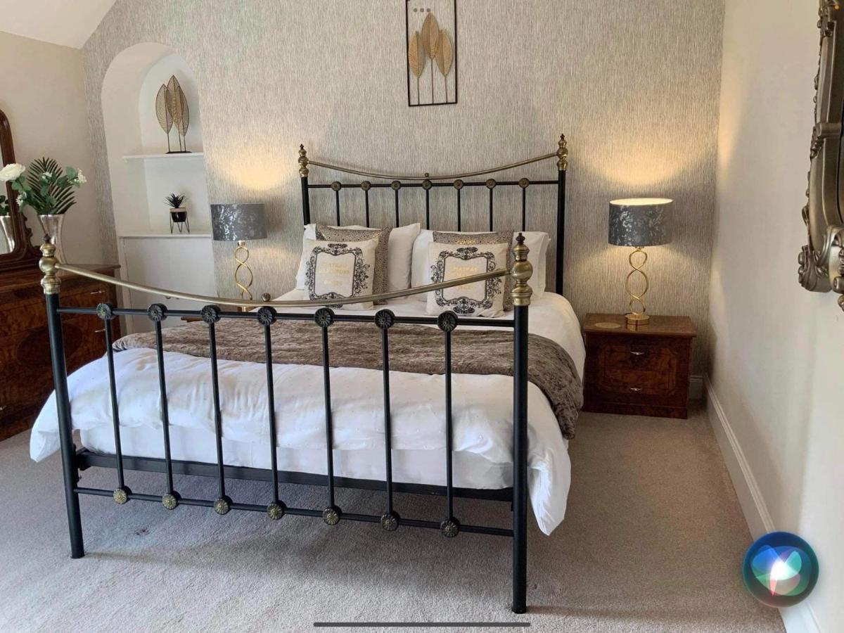 Villa 5 Bed Near Lochness With Hot Tub