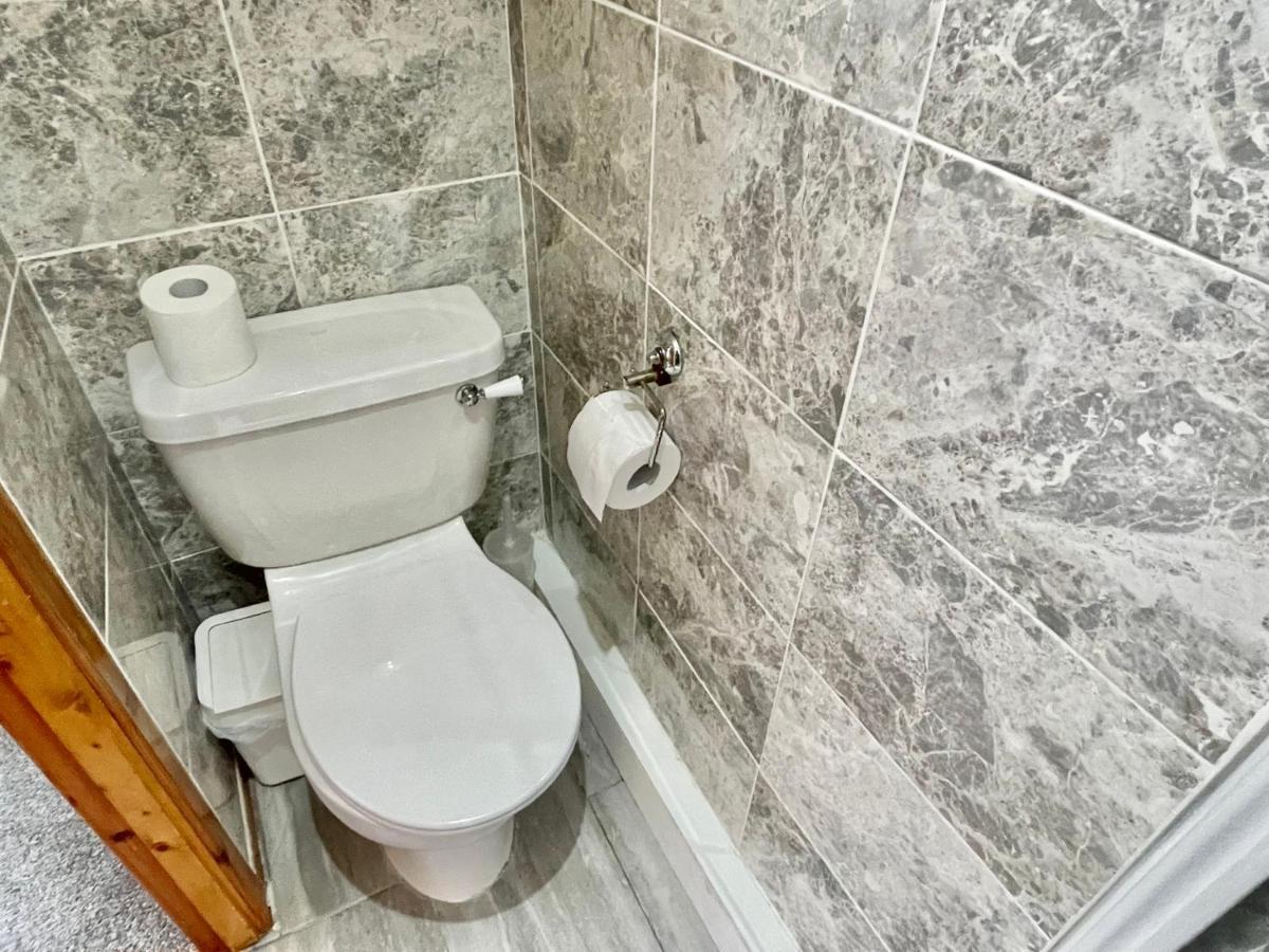 Crown Guest house *