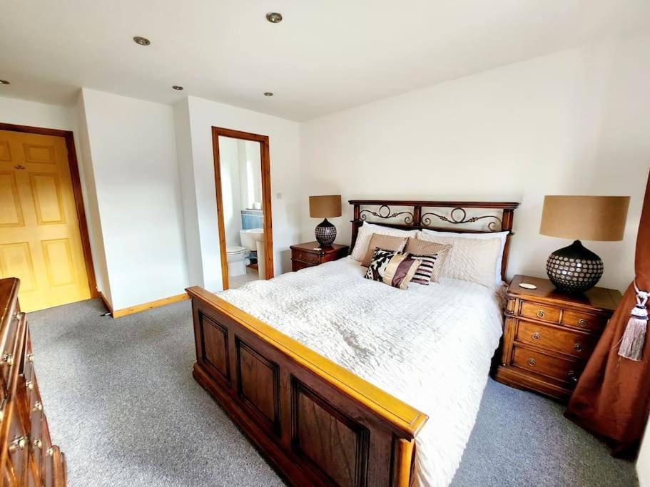 Boutique Four Bed Holiday In Inverness