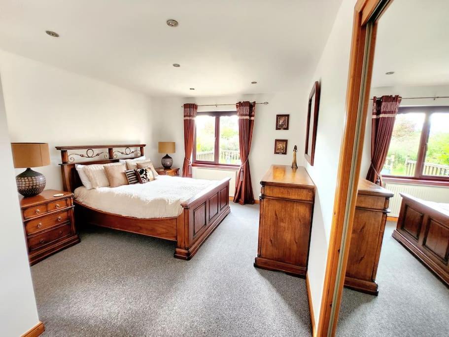 Boutique Four Bed Holiday In Holiday home Inverness