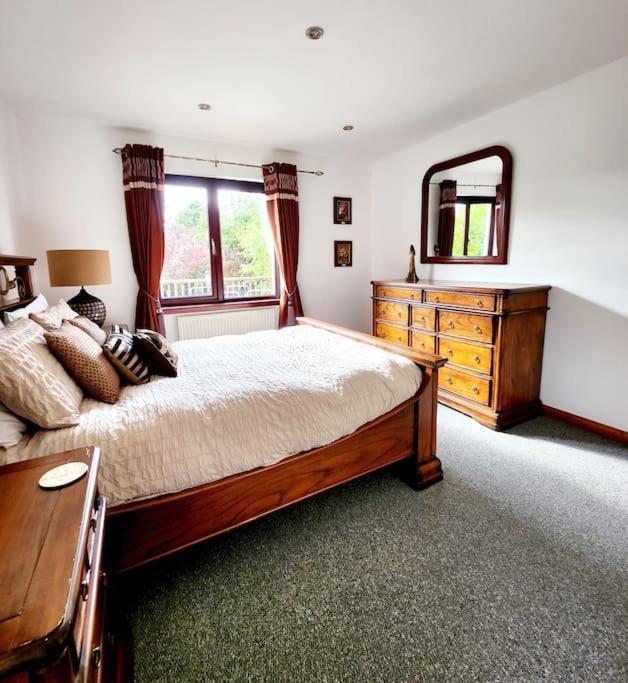 Boutique Four Bed Holiday In Inverness