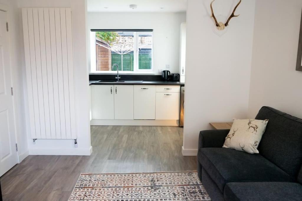 2 Bedroom Luxury Close To River Ness