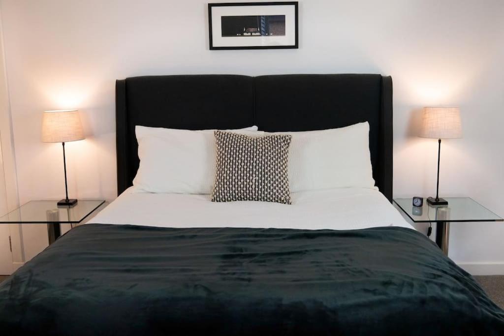 2 Bedroom Luxury Close To River Ness Holiday home