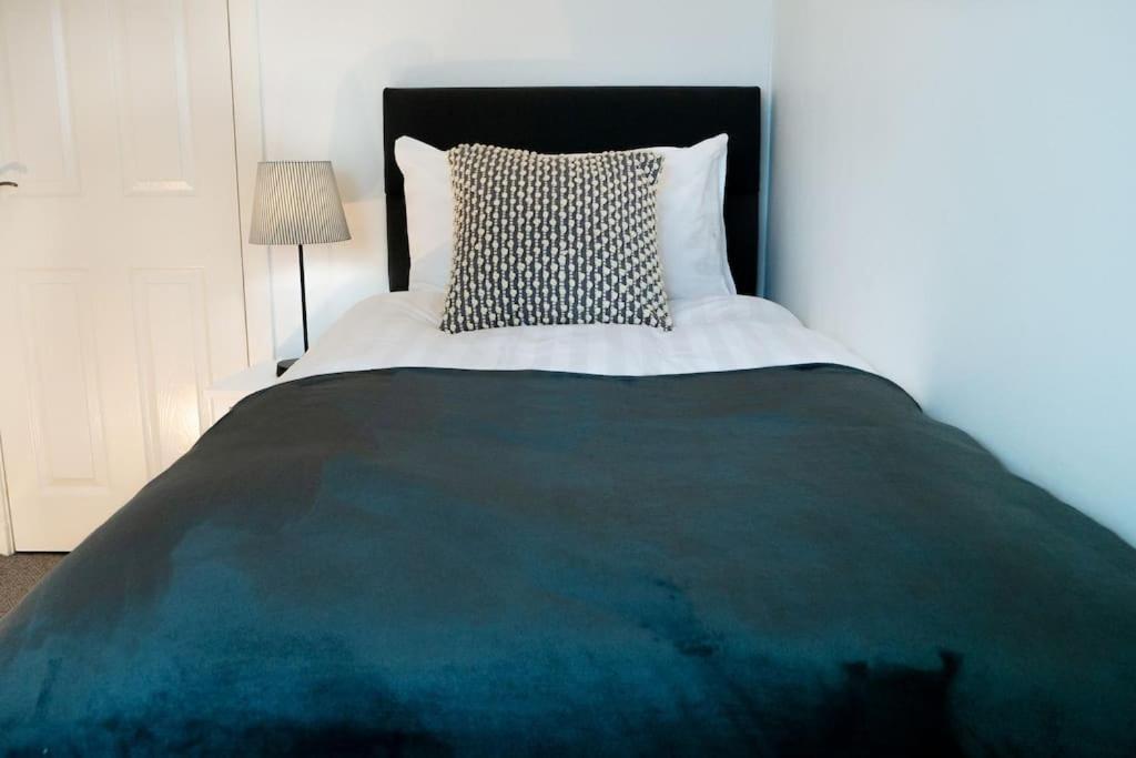 2 Bedroom Luxury Close To River Ness Inverness