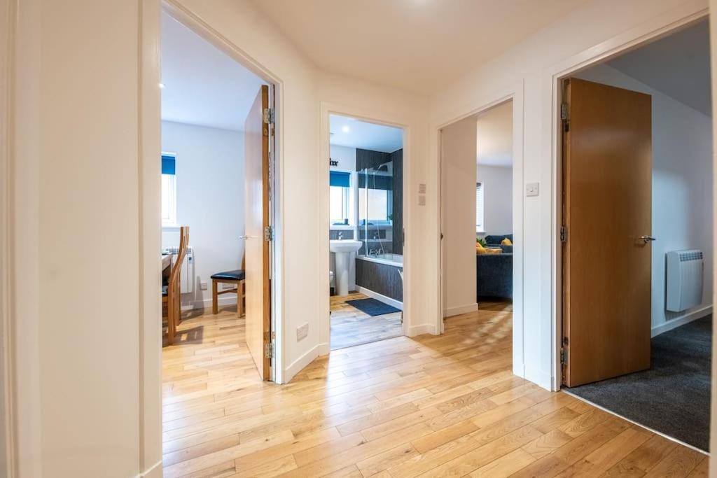 Modern Centre In Apartment