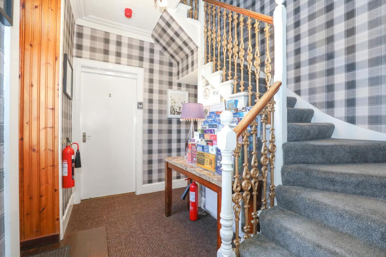 Mystayinn Strathblane House Casa de hóspedes Inverness