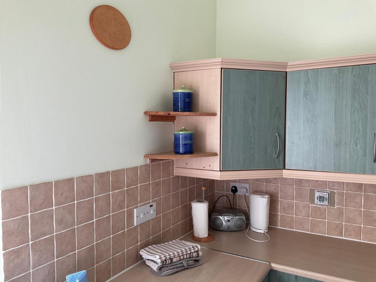 Courtyard Free Parking Apartment Inverness