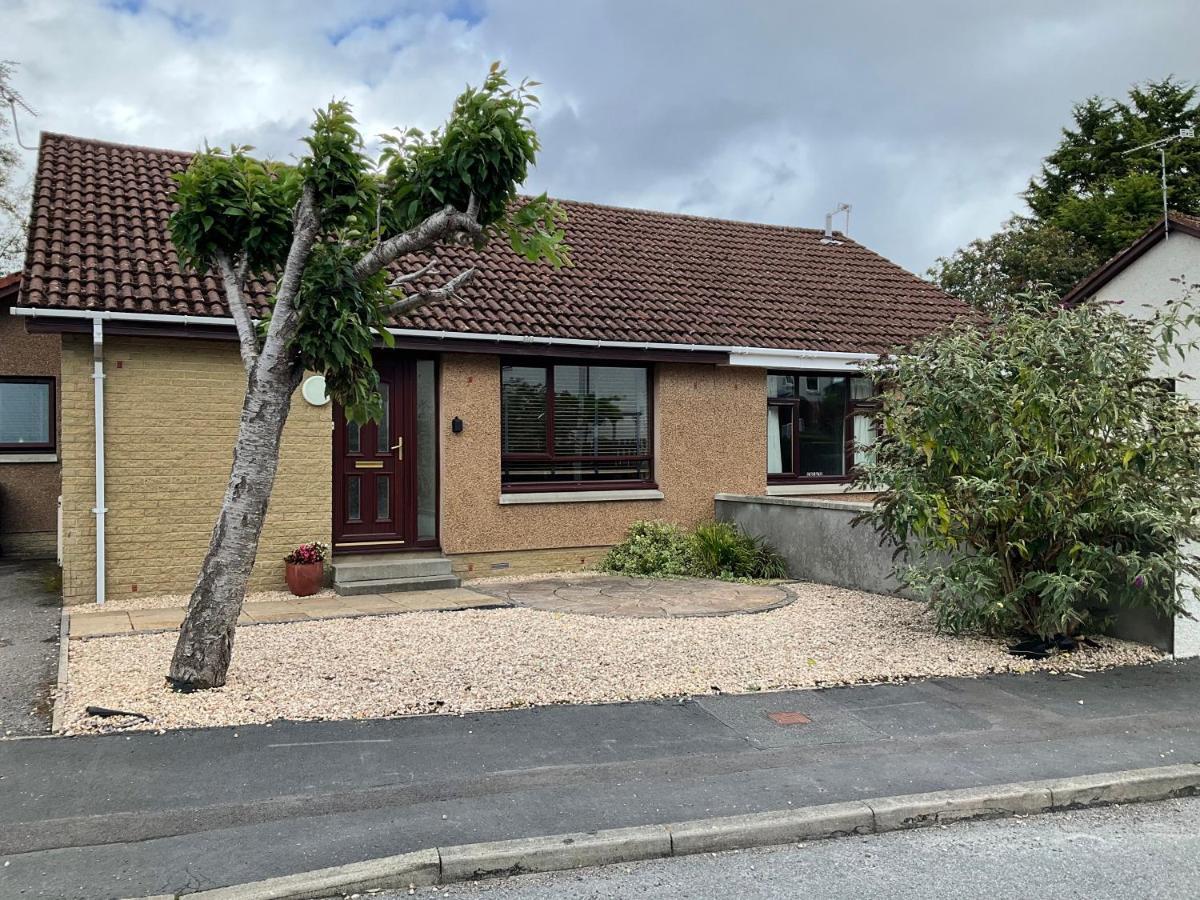 Four-bedroom House - Stratherrick Free Parking *