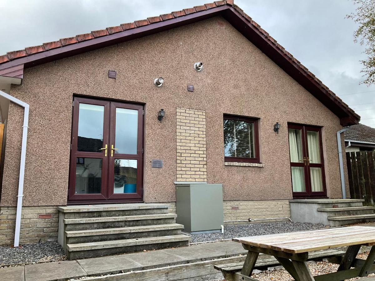 Four-bedroom House - Stratherrick Free Parking Apartment Inverness