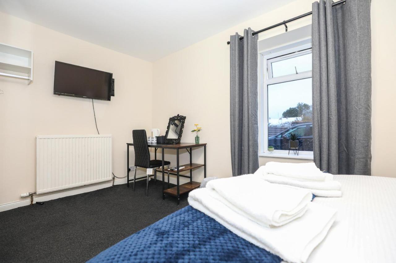 Modern - - Complimentary Snacks - Free Parking Guest house Inverness