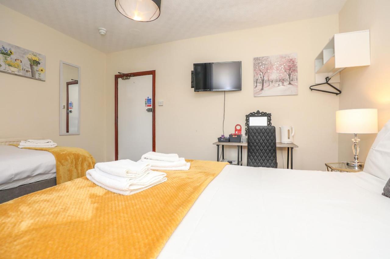 Modern - - Complimentary Snacks - Free Parking Guest house Inverness