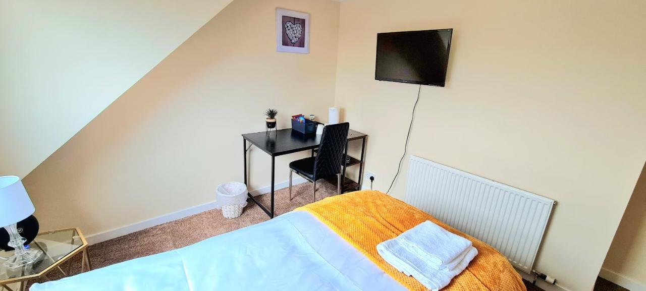 Modern - - Complimentary Snacks - Free Parking Guest house