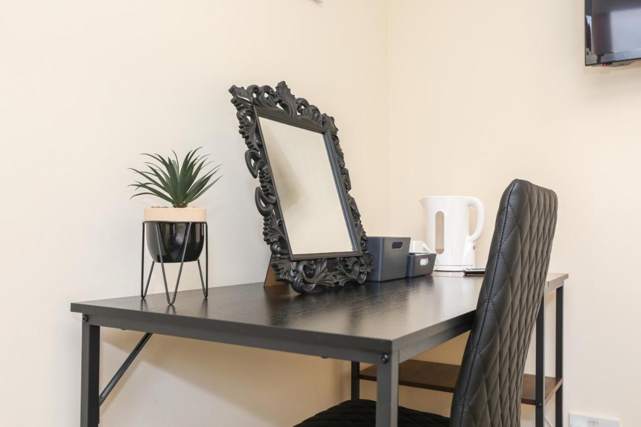 Guest house Modern - - Complimentary Snacks - Free Parking *