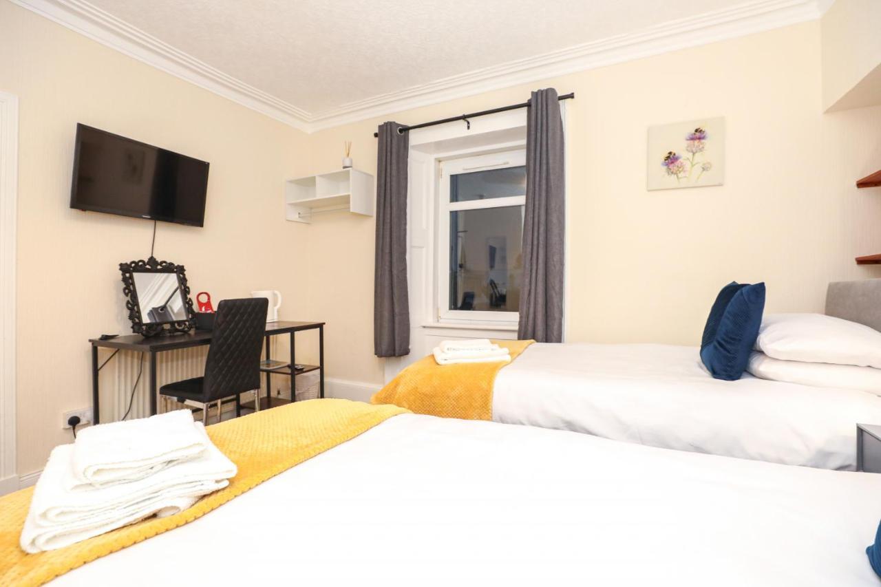 Guest house Modern - - Complimentary Snacks - Free Parking *