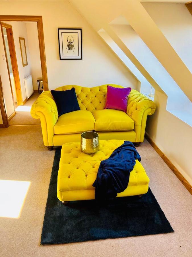 1 Loch Ness Heights Apartment *