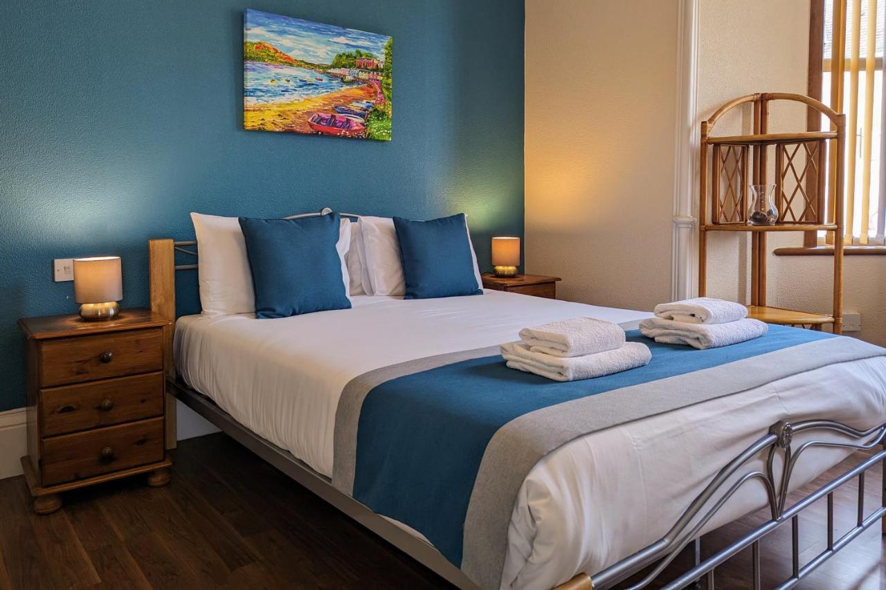 The Coo's Guest house 3*