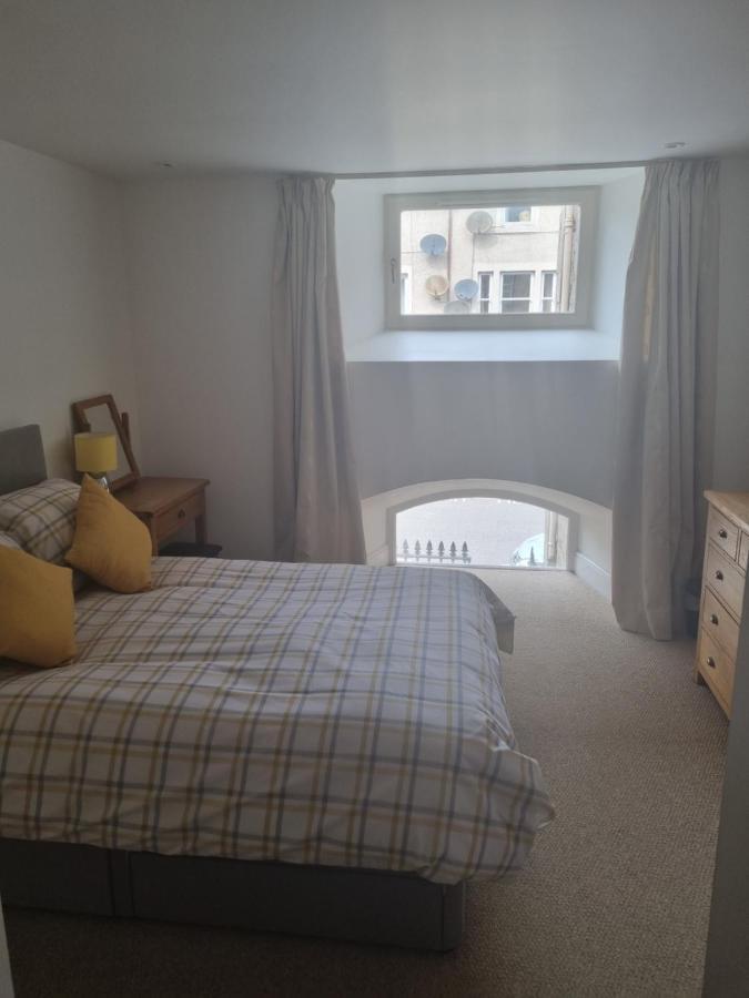 Stunning Spacious On River Ness