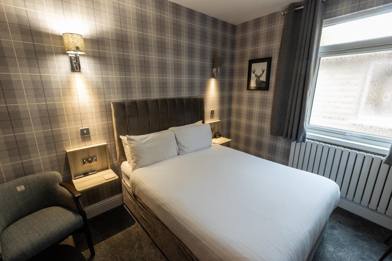 Aye Guest house
