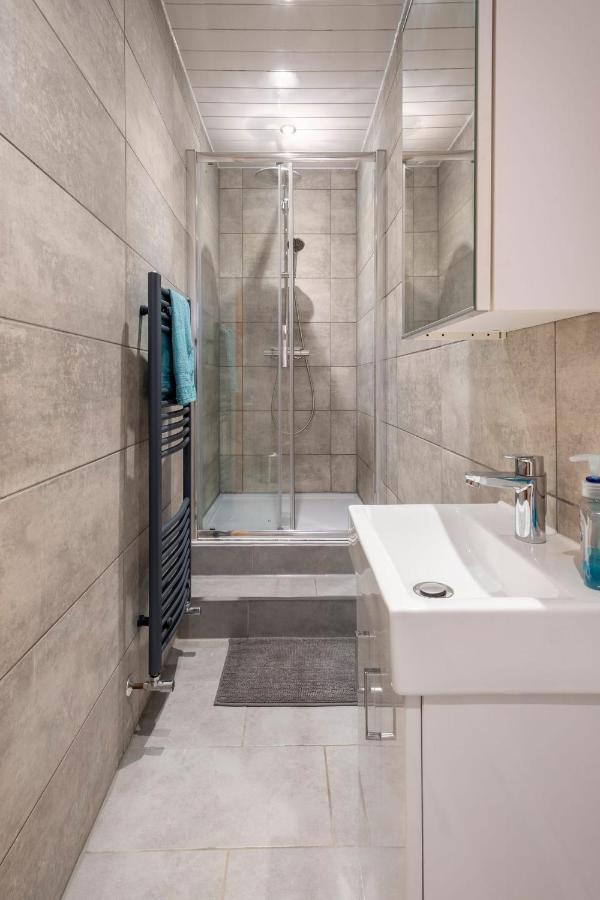 2 Bed Ness - Court