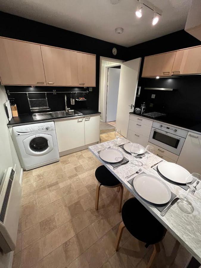 Lombard Hide Away * Inverness