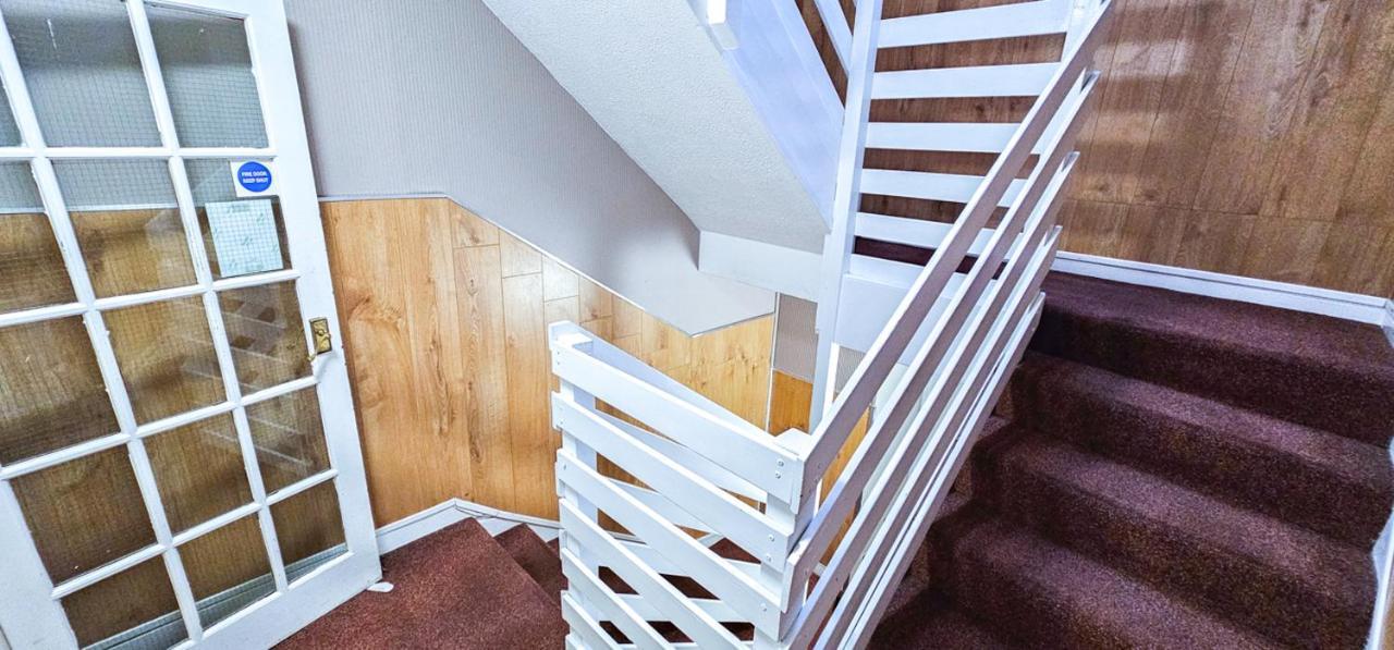 Mystayinn Telford 7 Bedroom House Inverness