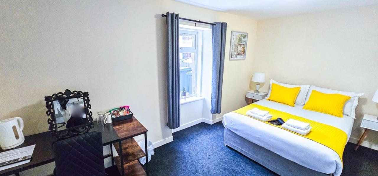 Holiday home Mystayinn Telford 7 Bedroom House *