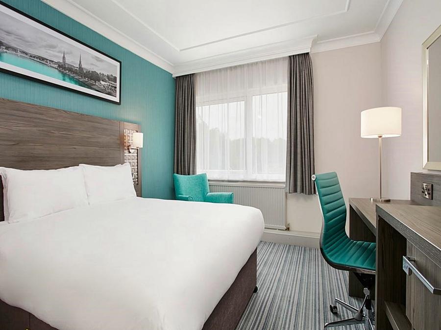 Premier Centre Hotel 3*
