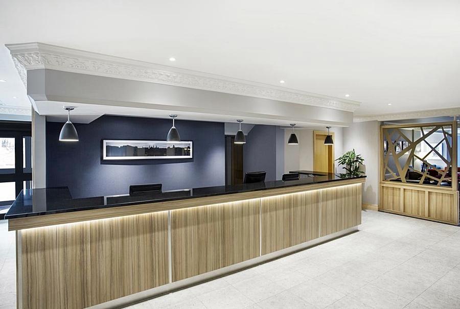 Premier Centre 3*