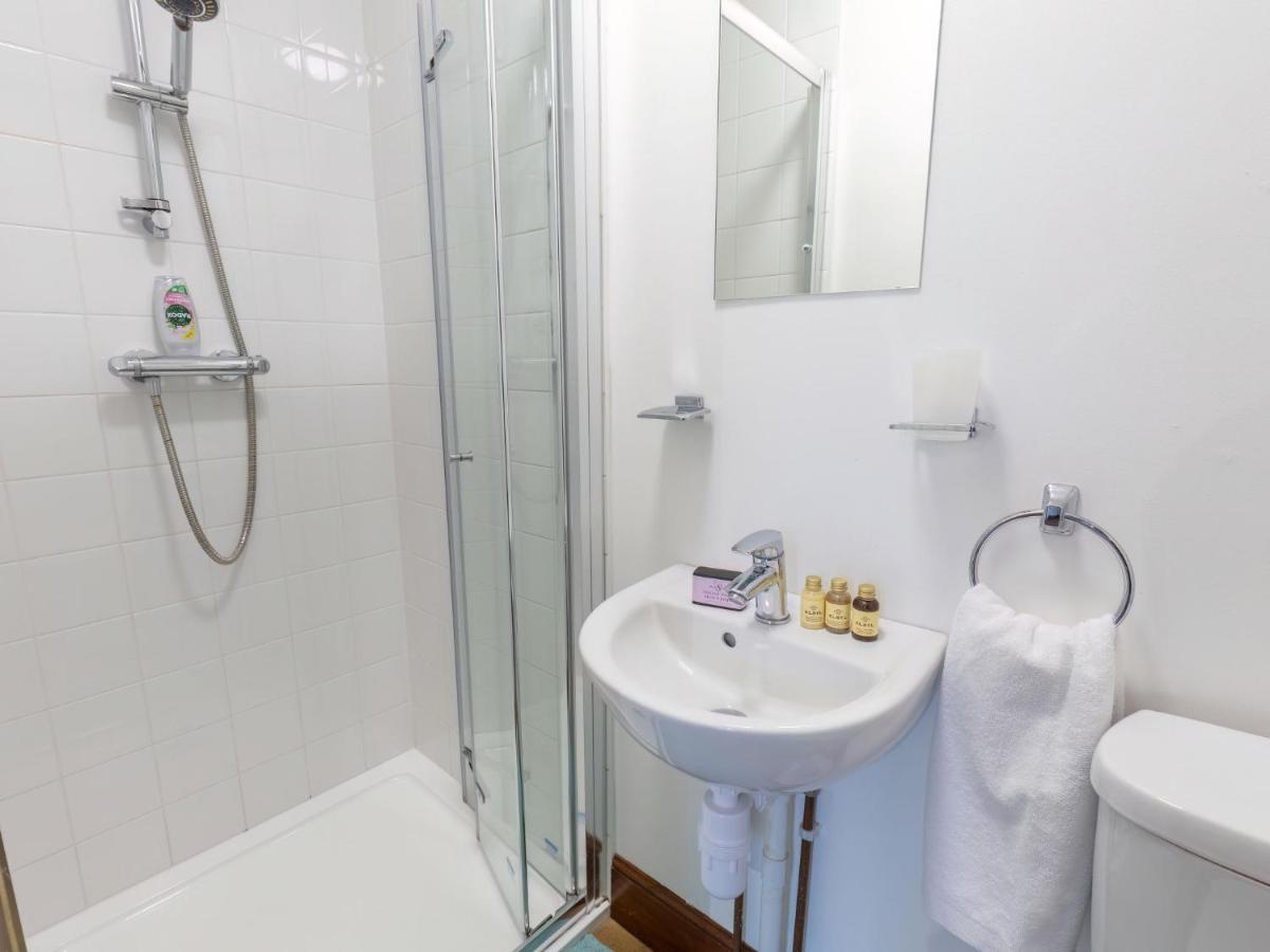 Beech By Interhome Inverness