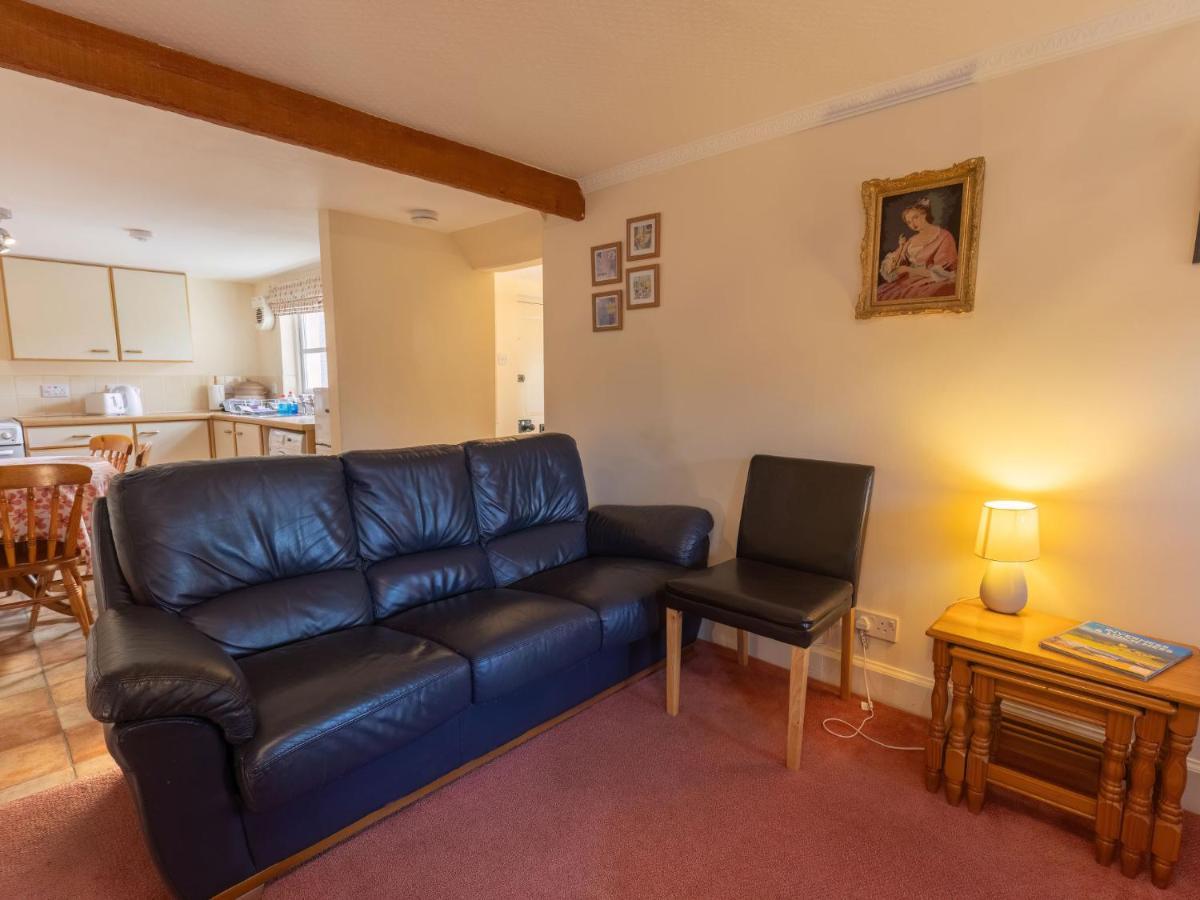 Road-2 By Interhome Inverness