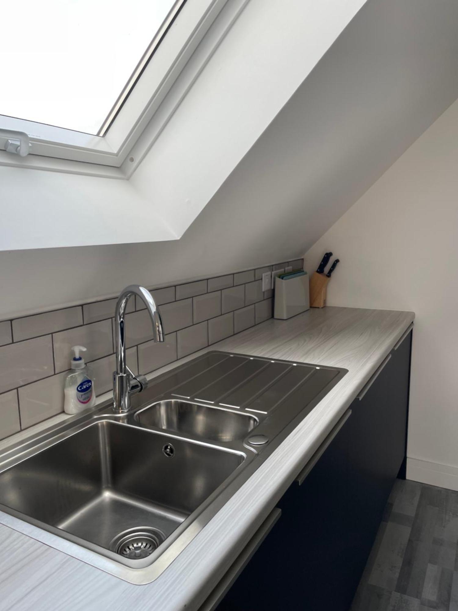 Apartment Lochside Loft - Self Catering For 2 In A Great Location For Airport And Both Cabot Highlands & Nairn Golf Courses *
