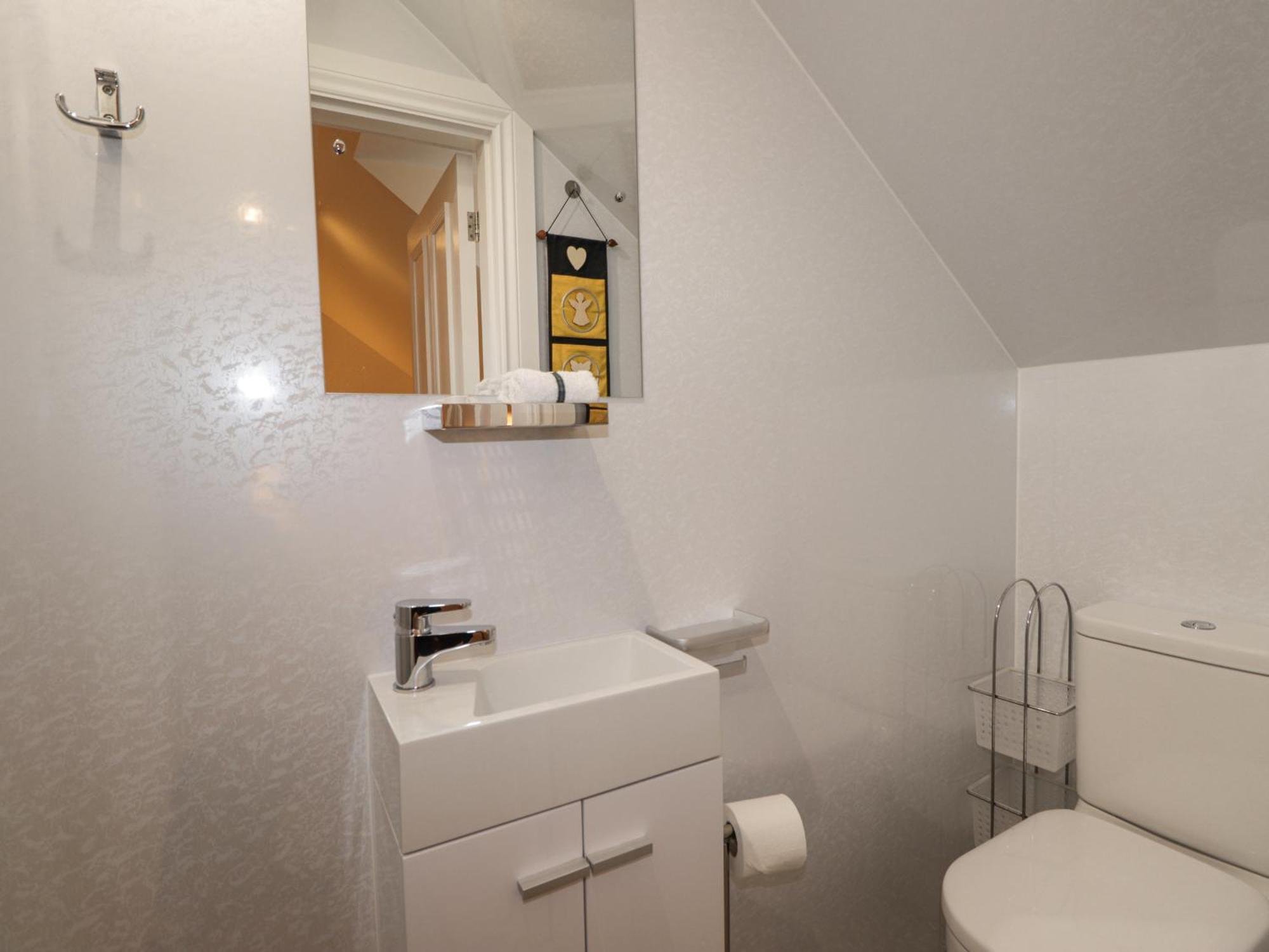 16 Fairfield Road Inverness