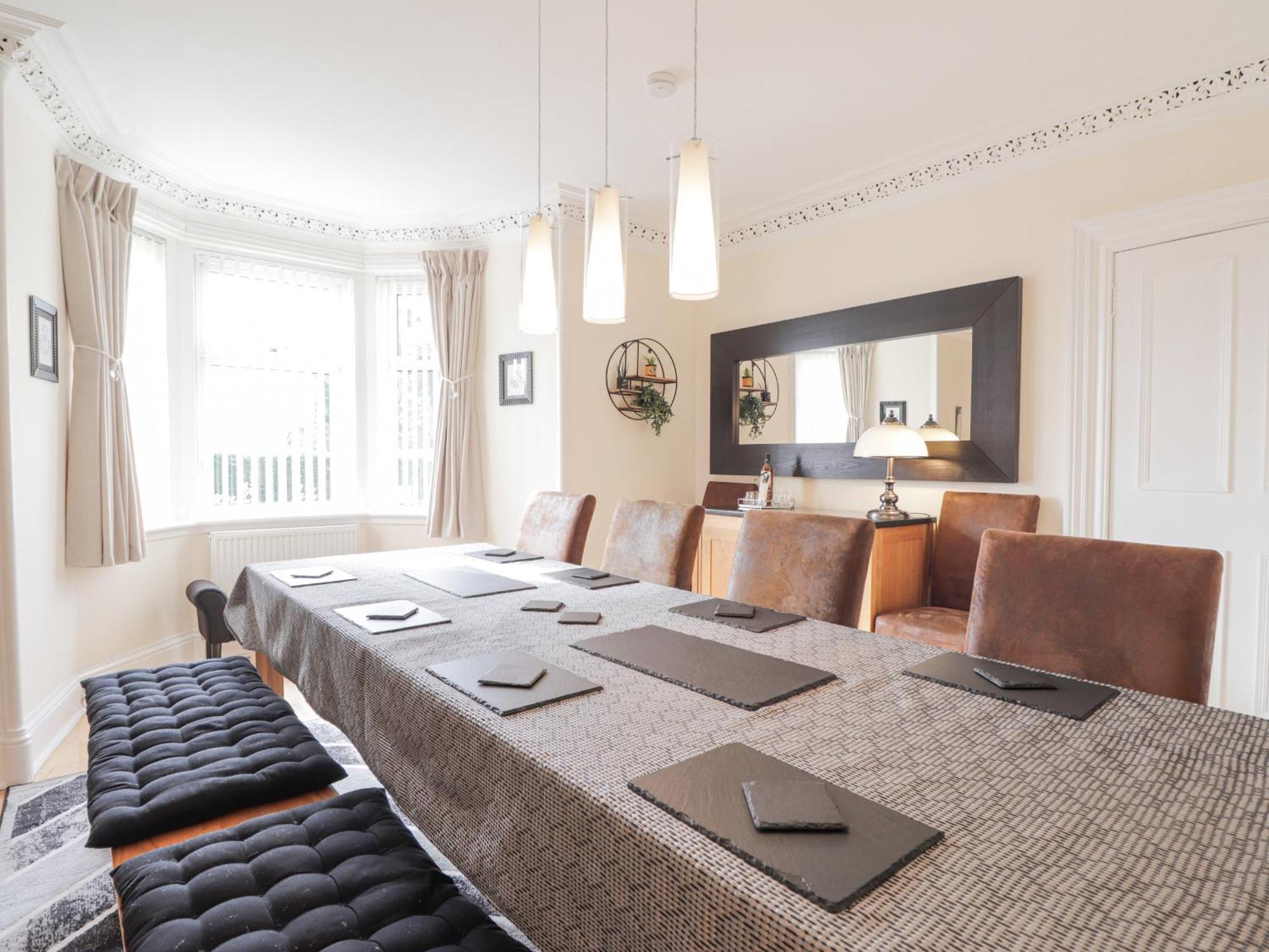 16 Fairfield Road *
