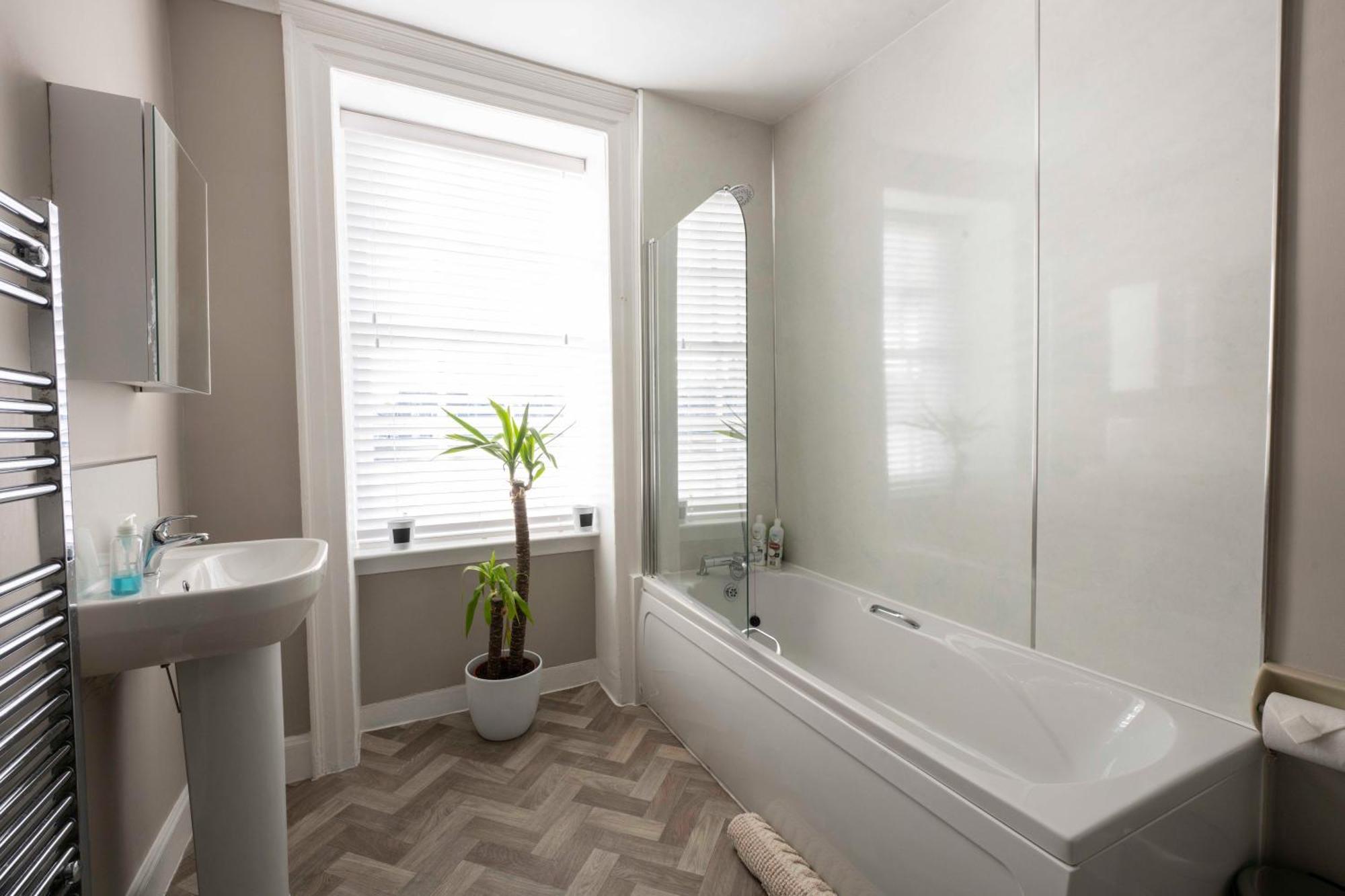 River View Centre- Free Parking Holiday home Inverness