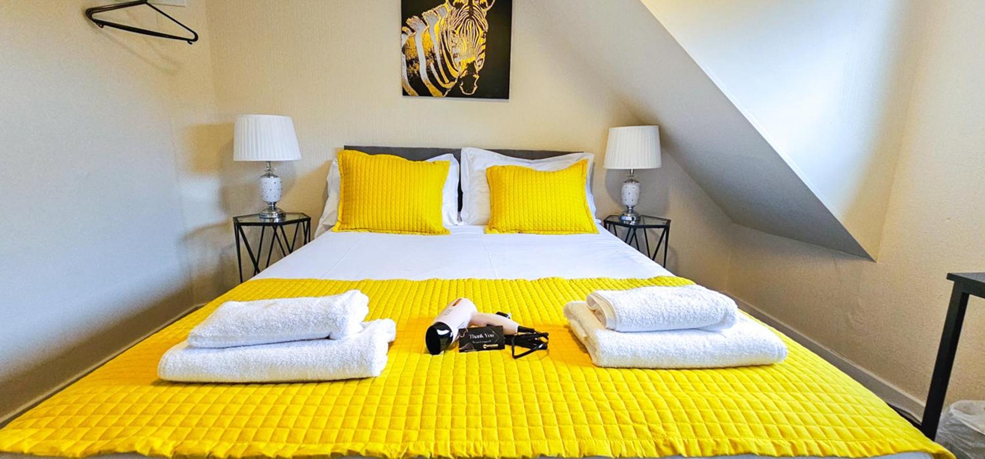 Mystayinn Telford 7 Bedroom House *