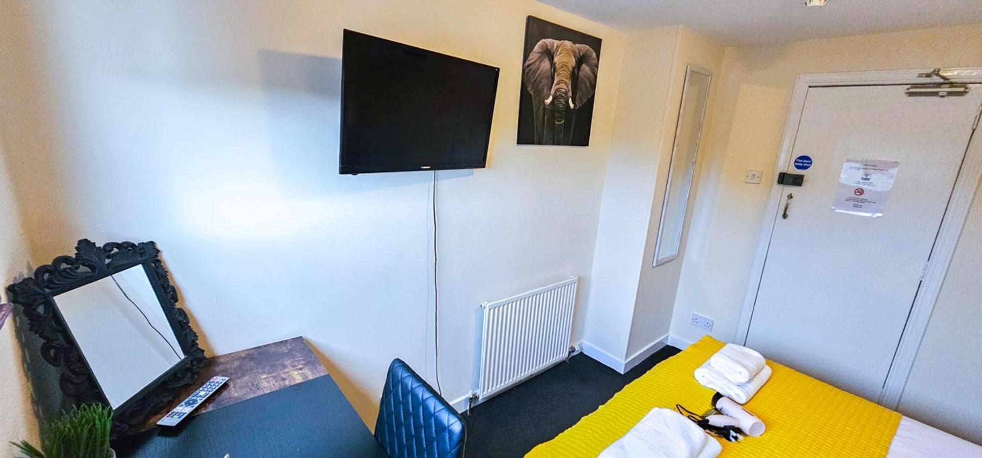 Mystayinn Telford 7 Bedroom House Inverness