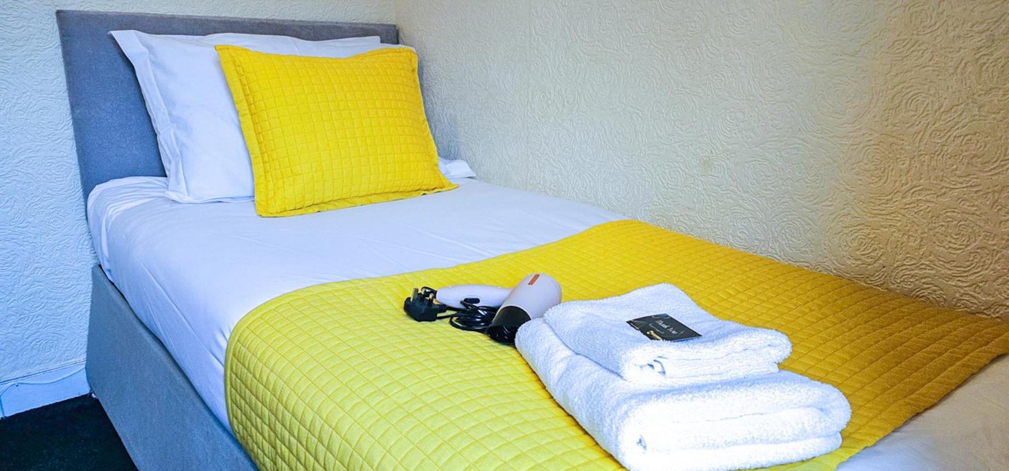 Mystayinn Telford 7 Bedroom House