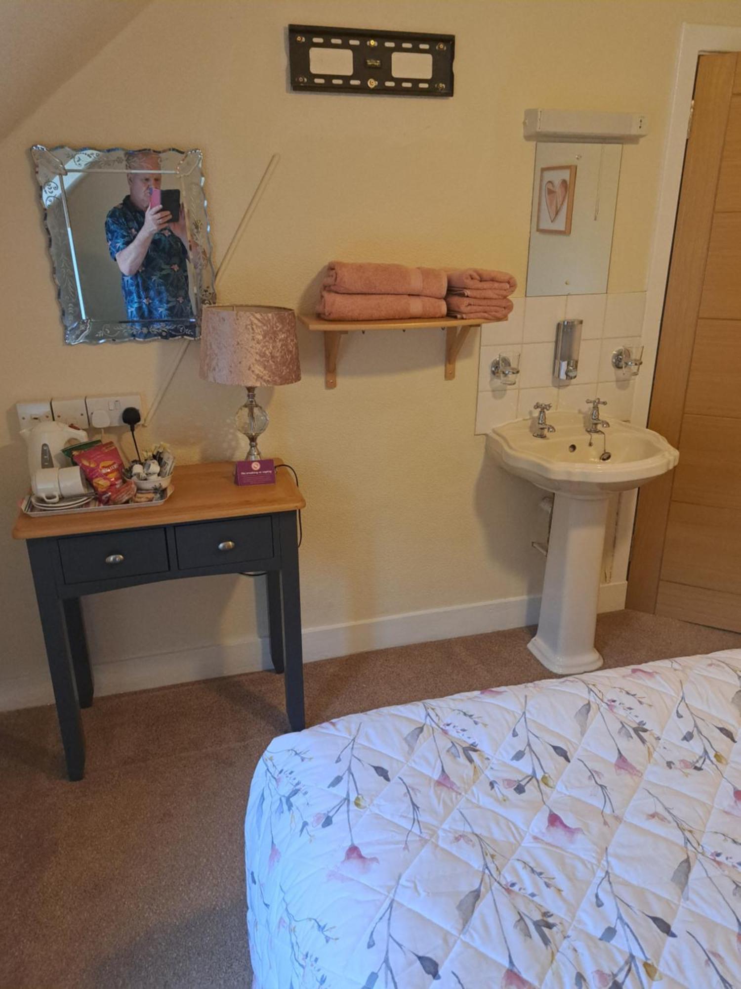 No 27 Bed & Breakfast Inverness