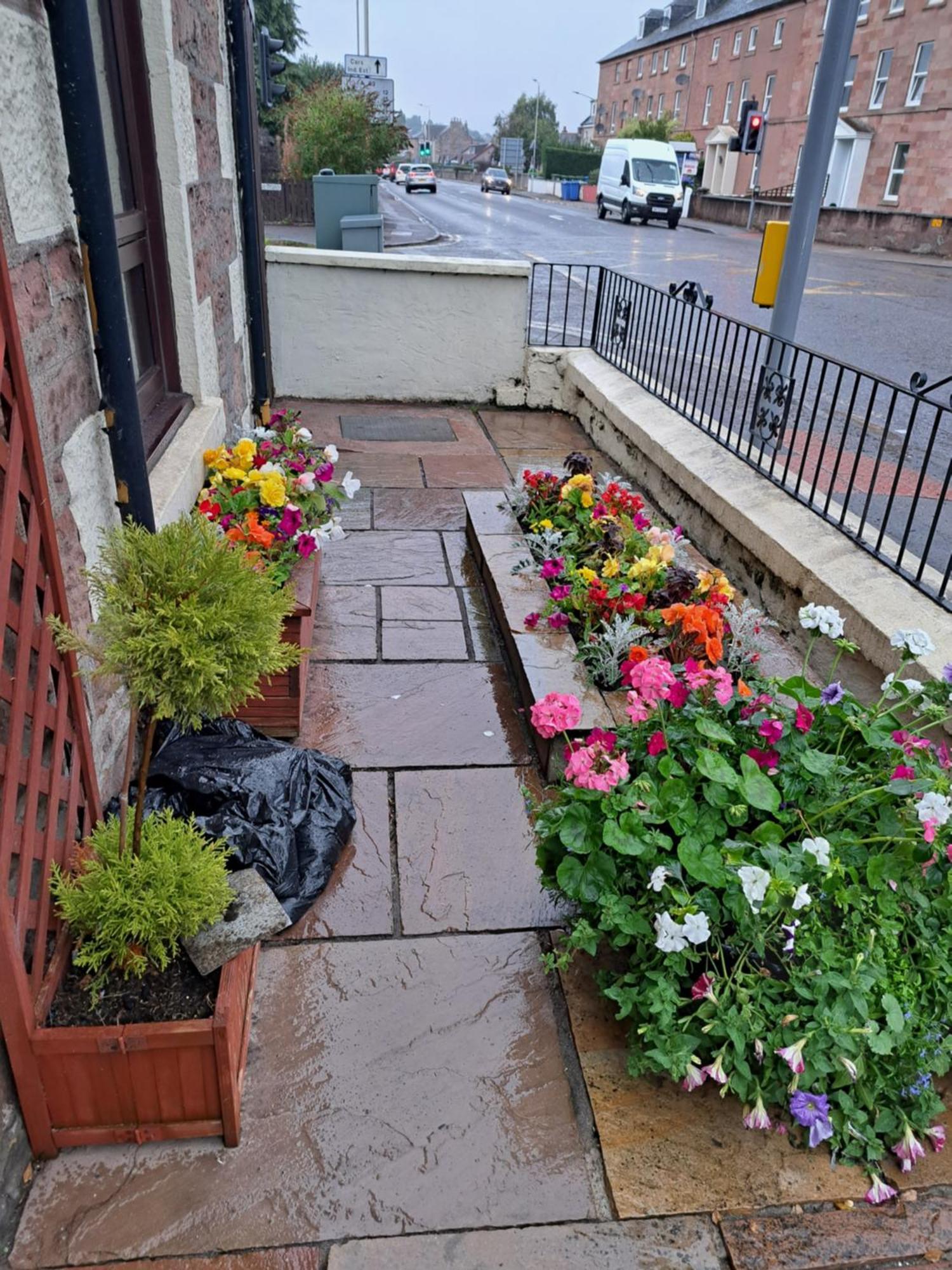 No 27 * Inverness