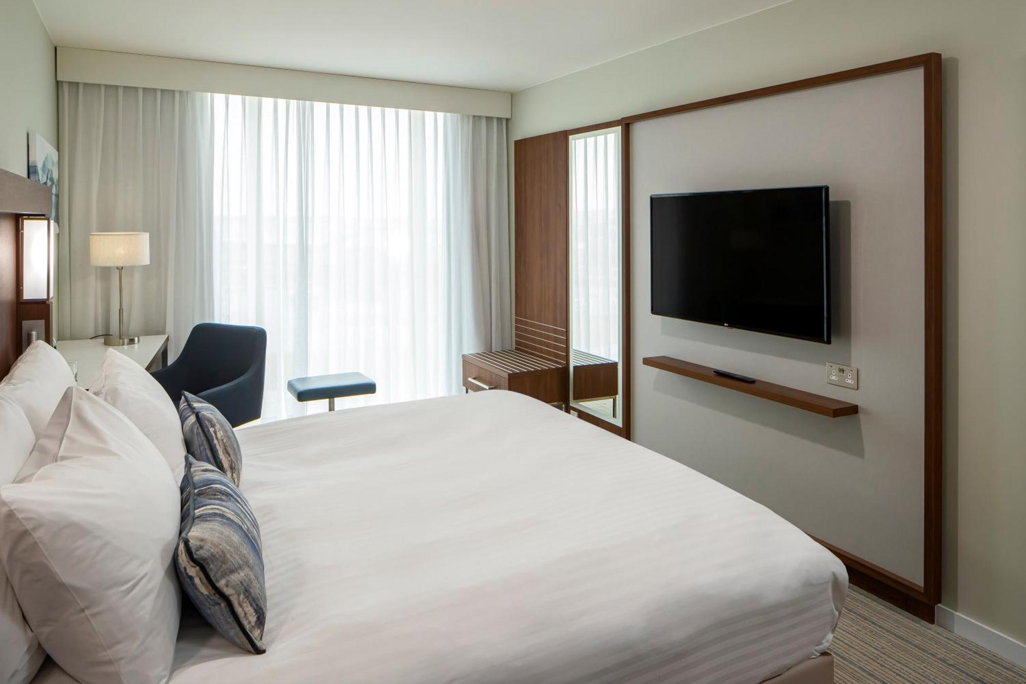 Courtyard By Marriott Airport Hotel 4*