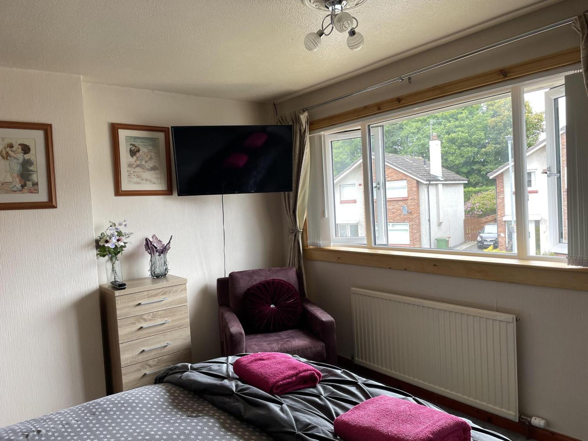 Holiday home 3bedroom 1bathroom 1 Shower In Quiet Area *