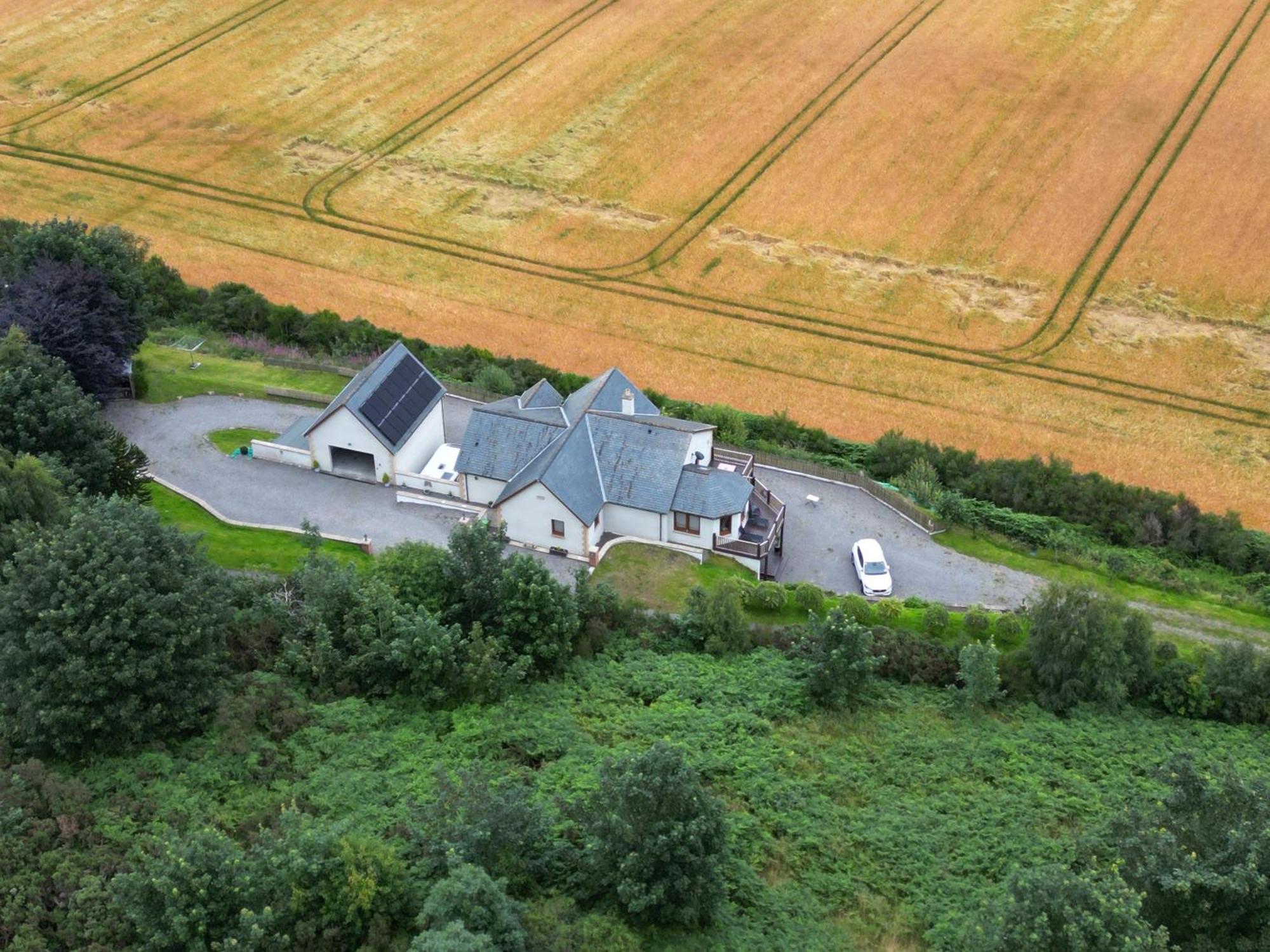 Doura Inverness