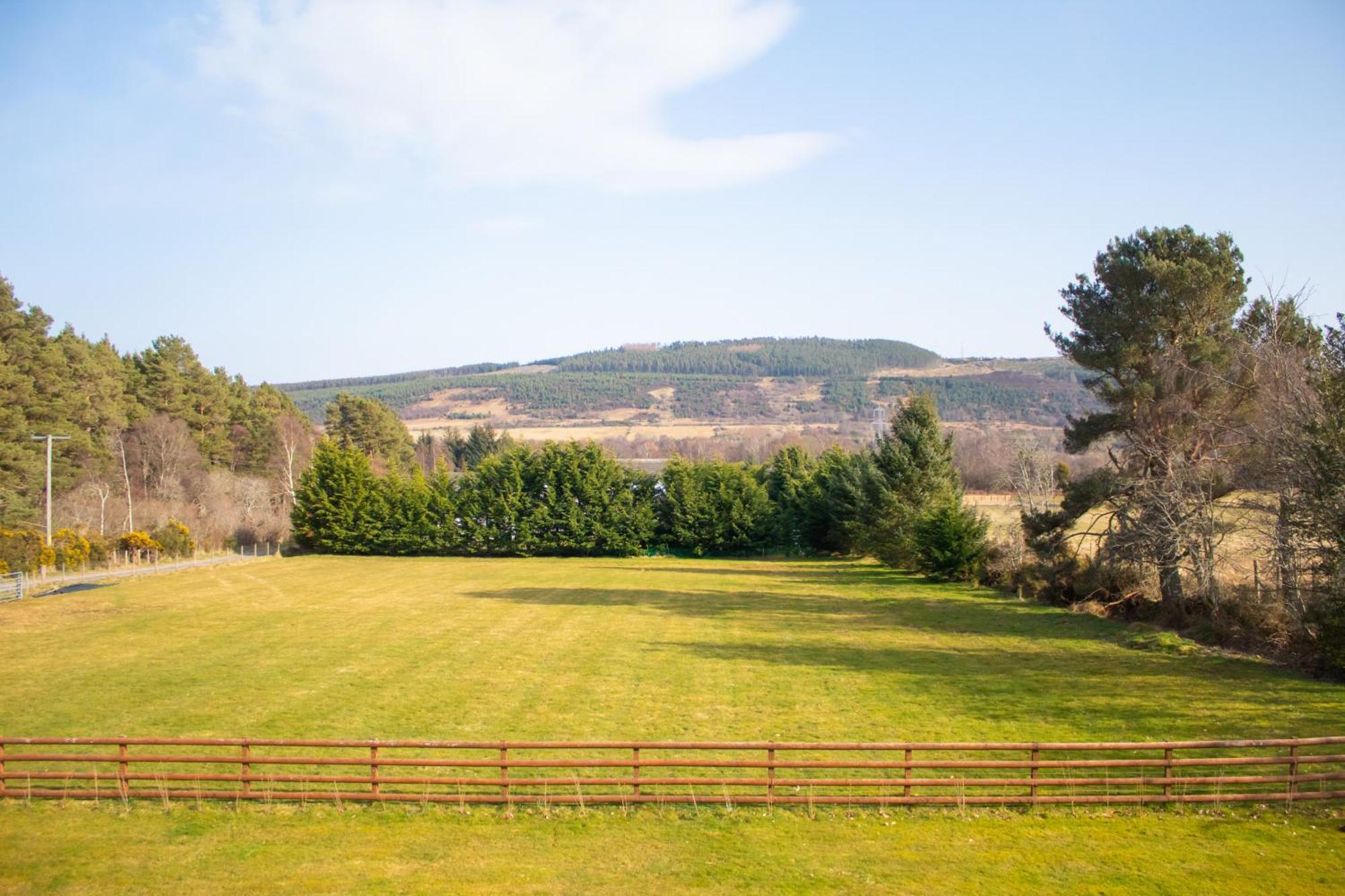 Longfield, Daviot *
