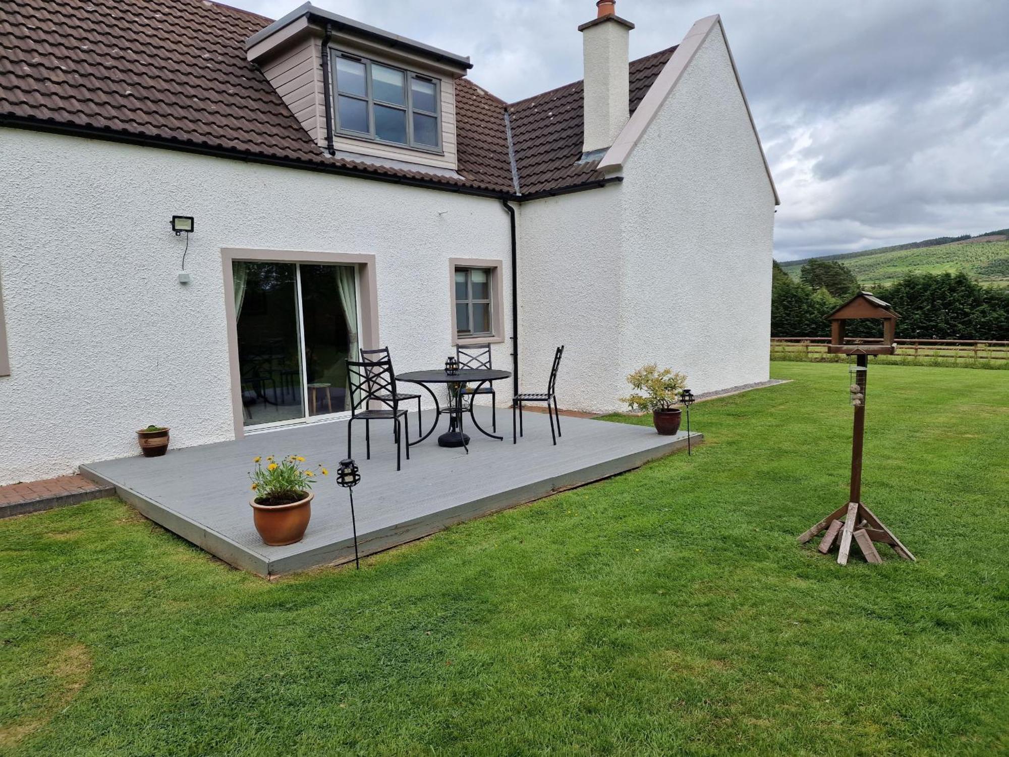 Longfield, Daviot Holiday home *