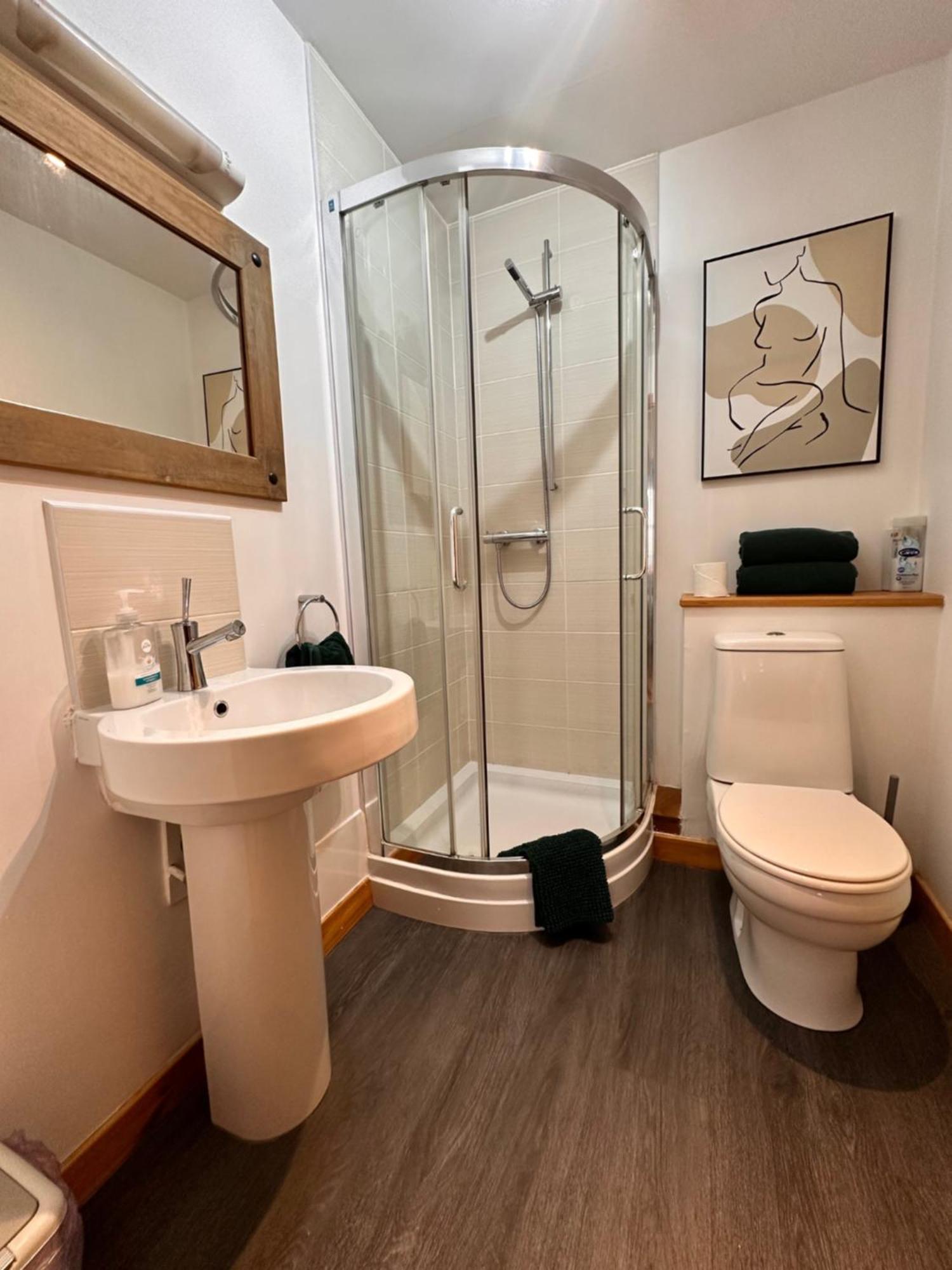 Centre Next To Bus And Train Station * Inverness