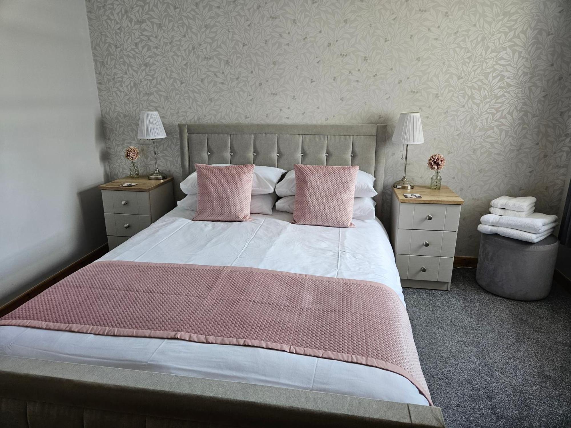 37 Farraline Court, Centre Apartment Inverness