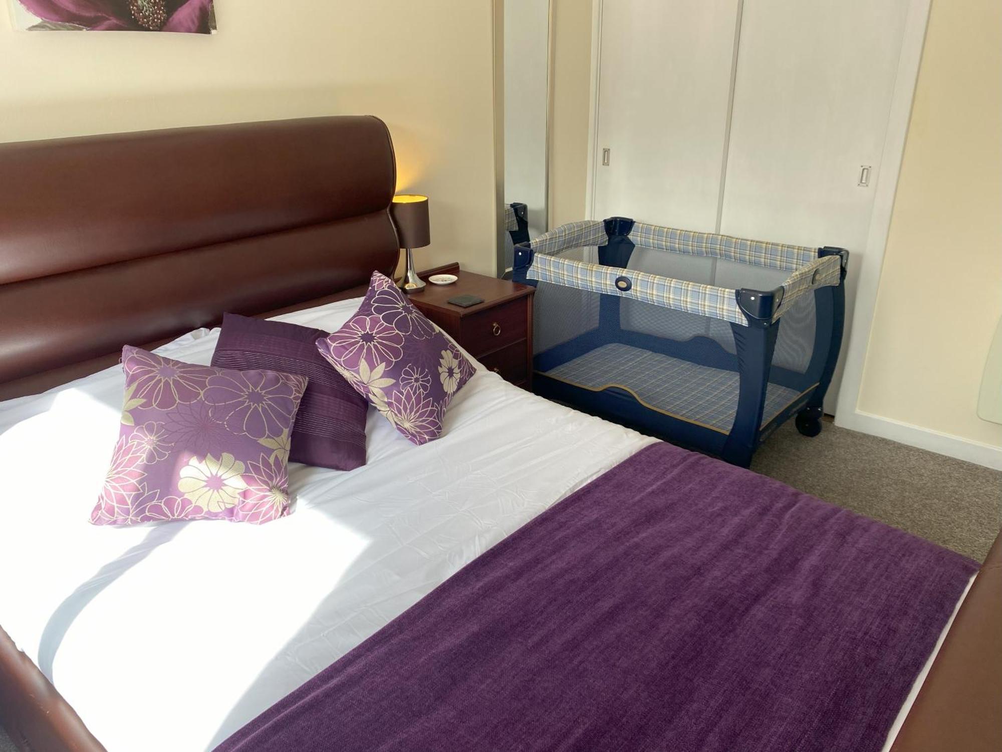 Treetops - Bright 2 Bed Flat - Super Location