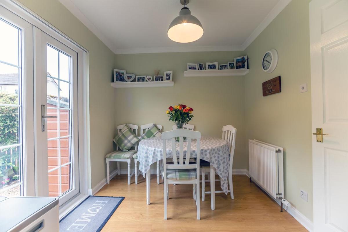 Villa Retreat - 2 Bedroom *
