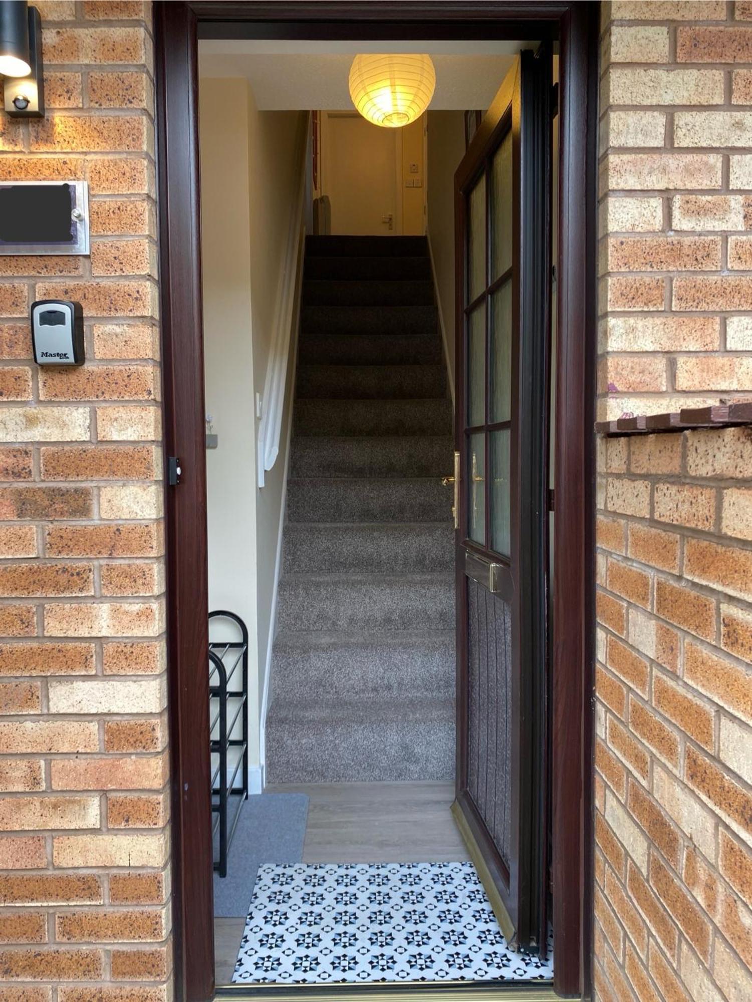 Treetops - Bright 2 Bed Flat - Super Location Inverness
