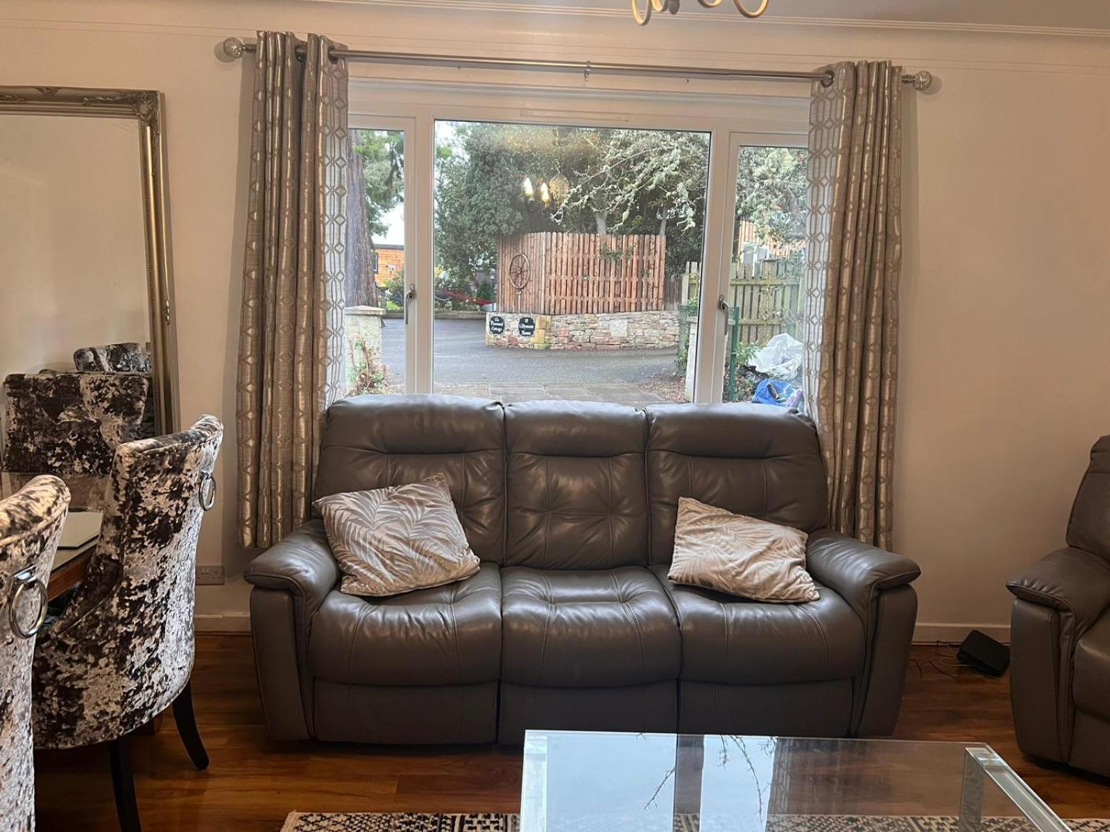 Shared House In Location *